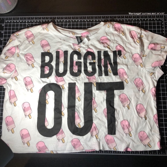 H&M XS Pink Popsicle Buggin’ Out Crop Top - Picture 1 of 3